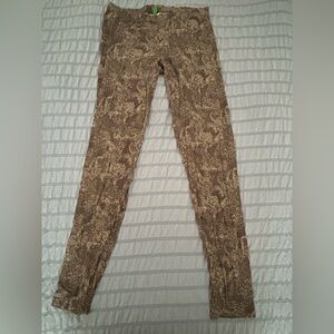 United Colors Of Benetton. Cotton leggings with printed design – only worn once.